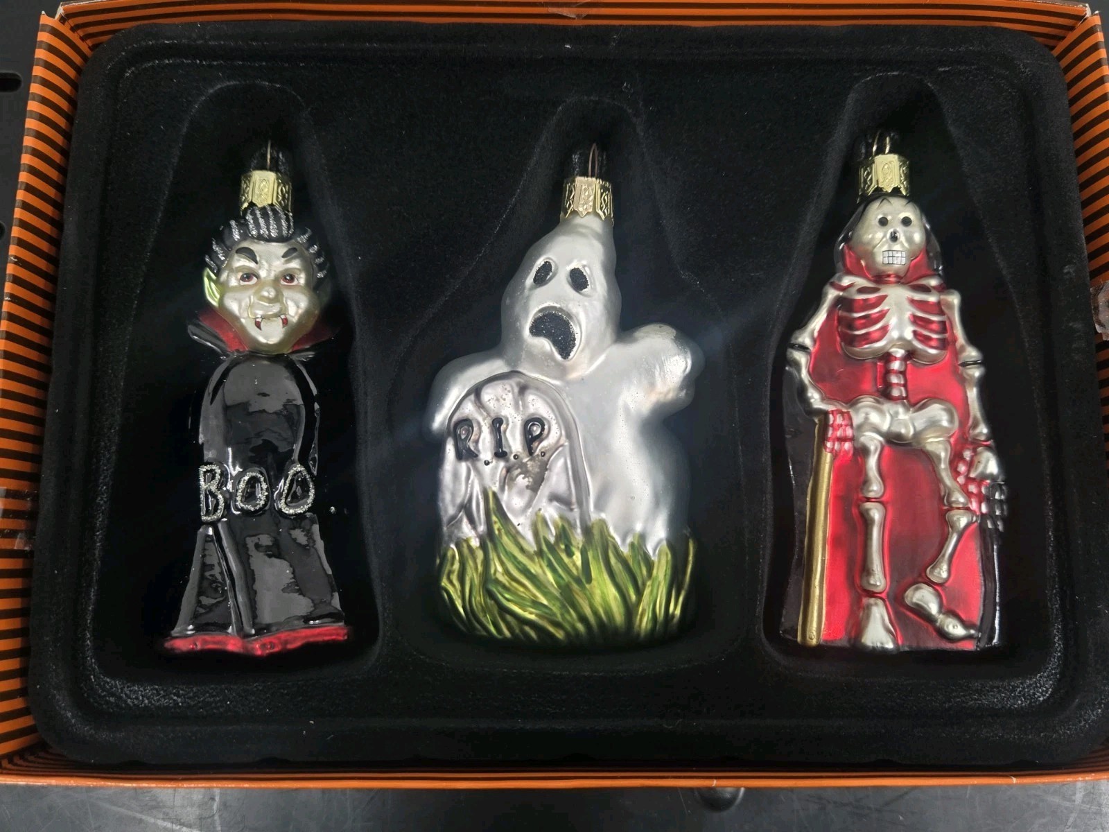 Department 56 HALLOWEEN 4" GLASS ORNAMENTS. SET OF 3 New Department 56 HALLOWEEN 4" GLASS ORNAMENTS. SET OF 3 New