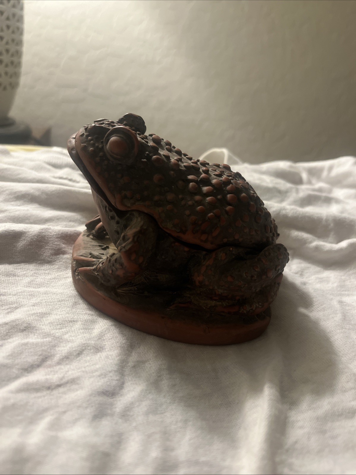 Vintage Japanese Cast-Metal Toad Trinket Box Vintage Japanese Cast-Metal Toad Trinket Box