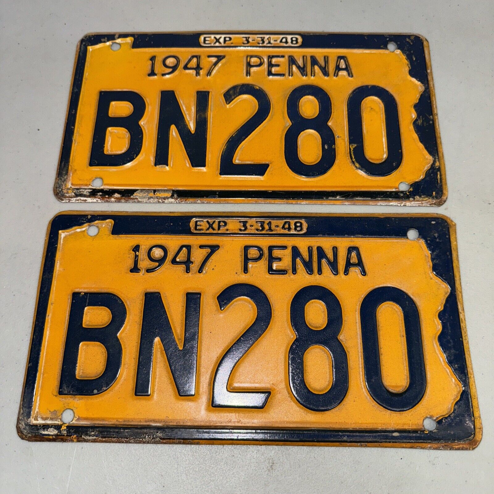 Vintage 1947 Pennsylvania PA License Plate Matched Pair BN280 Tag Penna Yellow