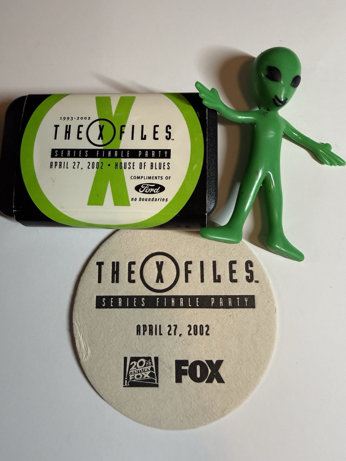 Lot of 3 The X-Files TV Series Wrap Party Crew Memorabilia Souvenir Collectibles Lot of 3 The X-Files TV Series Wrap Party Crew Memorabilia Souvenir Collectibles