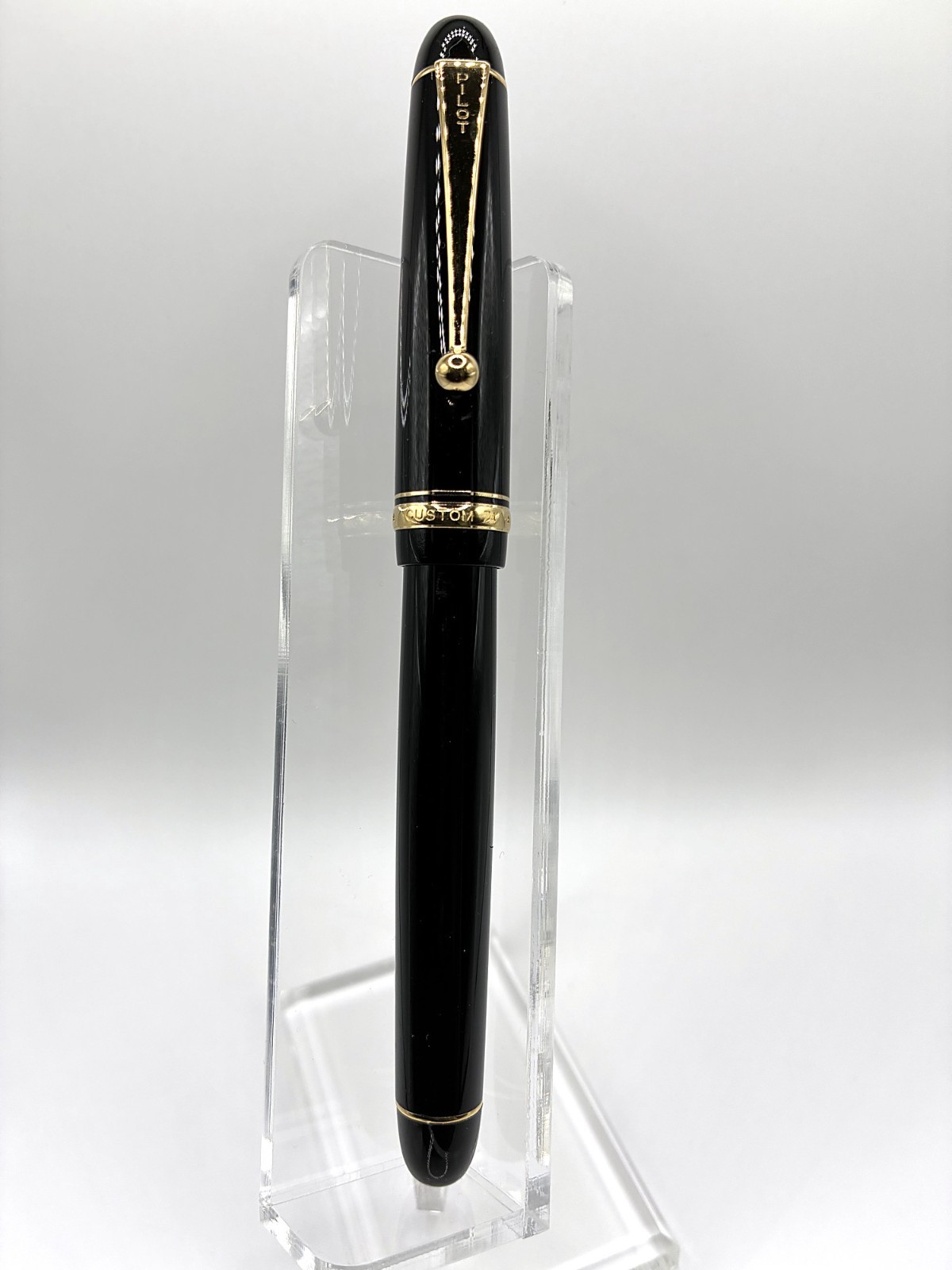Pilot Custom 74 Fountain Pen Black 14K Gold Fine (F) Nib 5 Japan Tested Pilot Custom 74 Fountain Pen Black 14K Gold Fine (F) Nib 5 Japan Tested