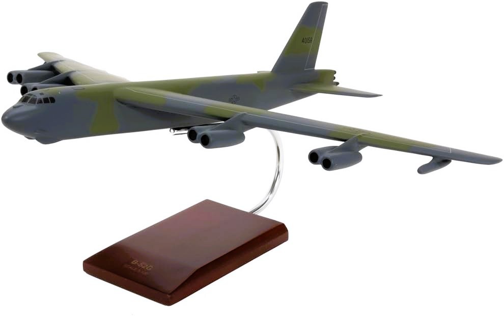 USAF Boeing B-52G Stratofortress Camo 40158 Desk Display 1/100 Model SC Airplane USAF Boeing B-52G Stratofortress Camo 40158 Desk Display 1/100 Model SC Airplane