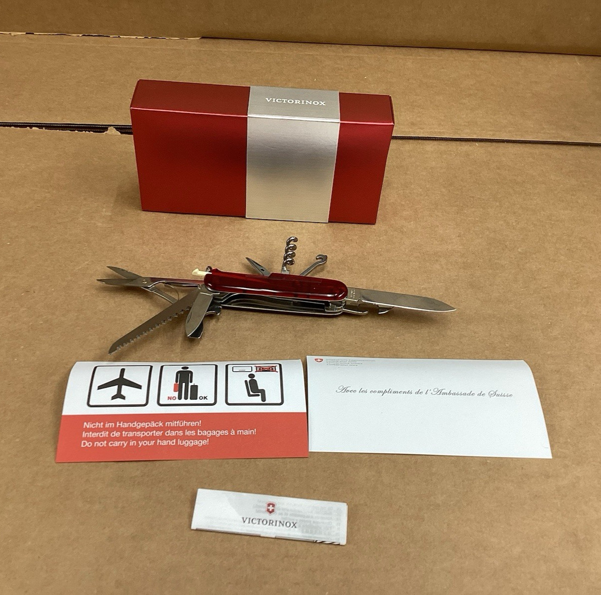 VICTORINOX HUNTSMAN RED TRANSLUCENT BEAUTY MULTI-TOOL NEW VICTORINOX HUNTSMAN RED TRANSLUCENT BEAUTY MULTI-TOOL NEW