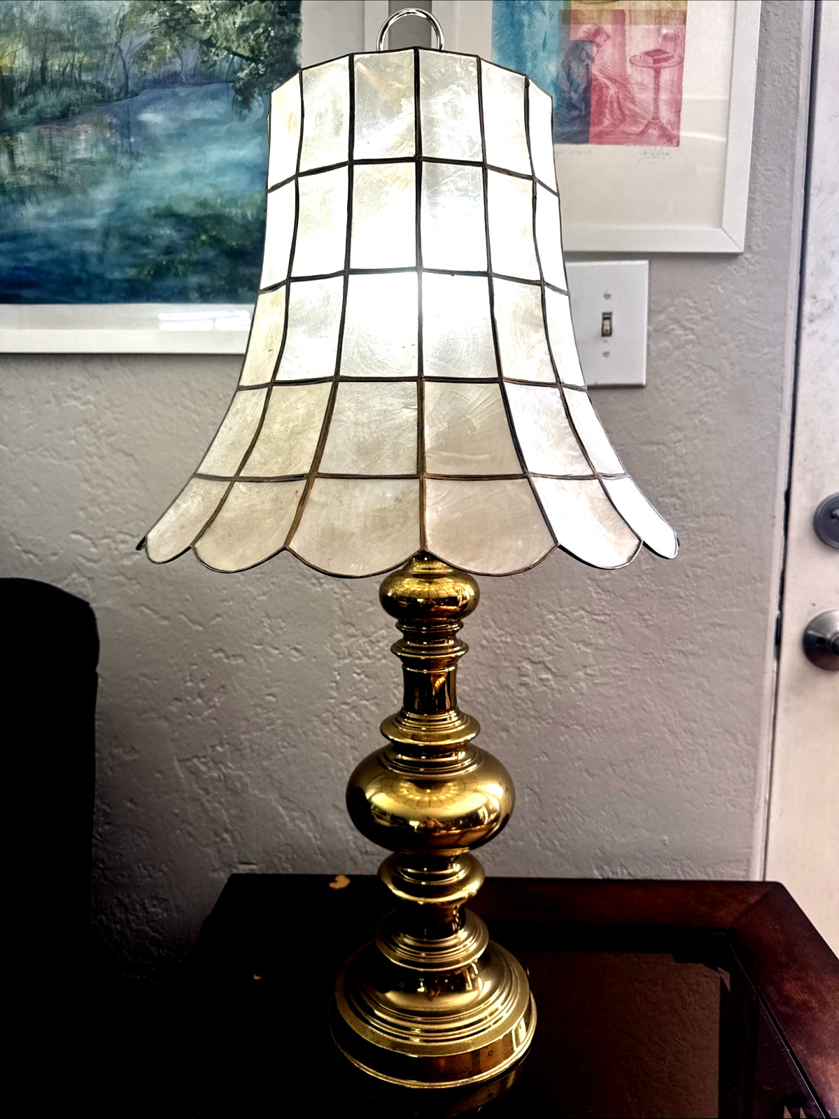 Vintage Gold Brass Base With Unique Capiz Shell Table Lamp 31" Used Vintage Gold Brass Base With Unique Capiz Shell Table Lamp 31" Used