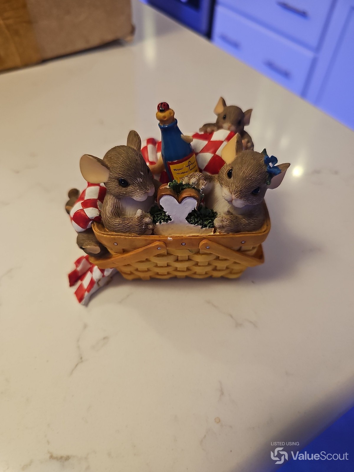 Charming Tails Fitz and Floyd Family Picnic Figurine 98/272