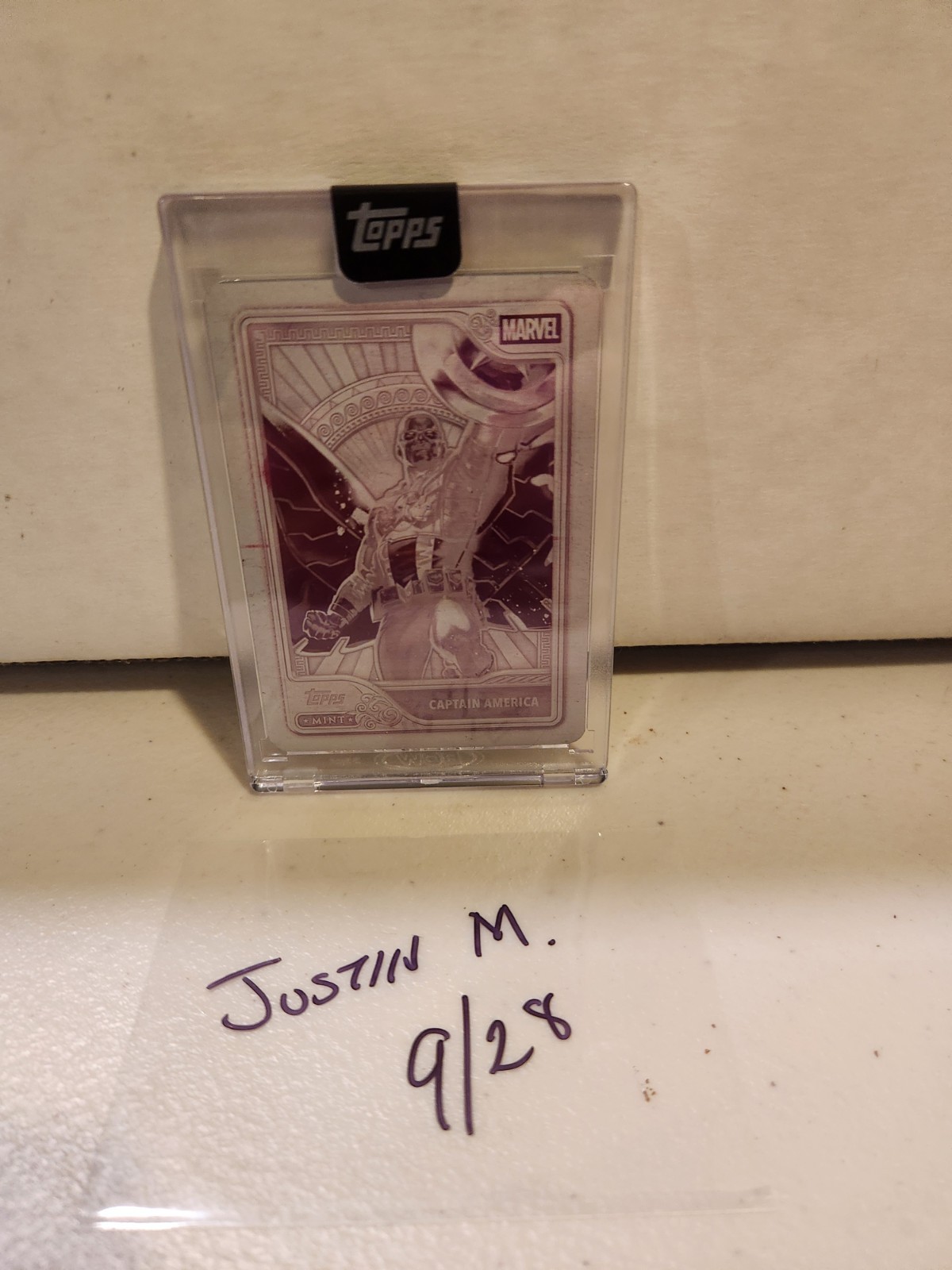 2026 Topps Mint Marvel Captain America Magenta Printing Plate #1/1 2026 Topps Mint Marvel Captain America Magenta Printing Plate #1/1