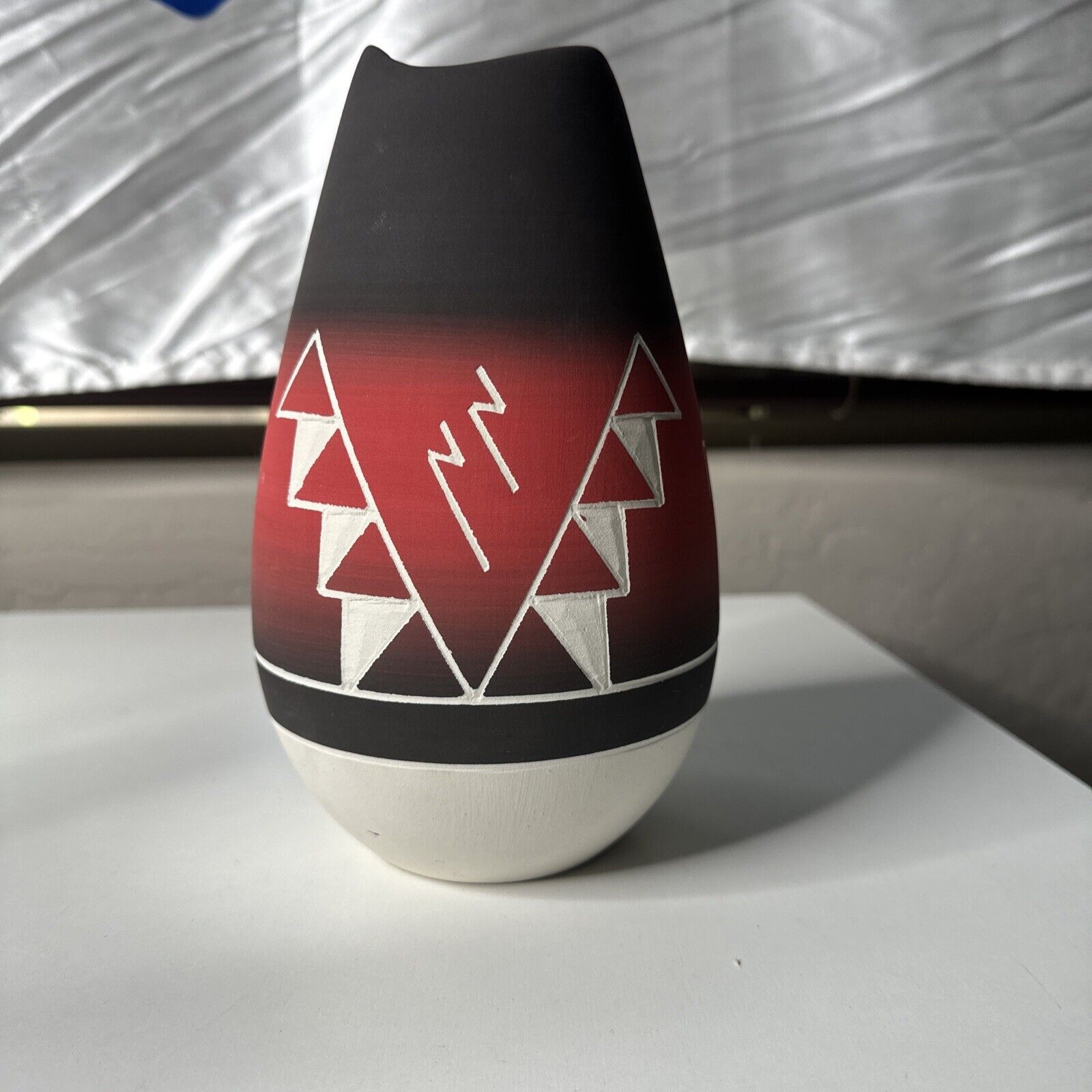 Vintage Native American Sioux Hand Painted Pottery Vase 8\