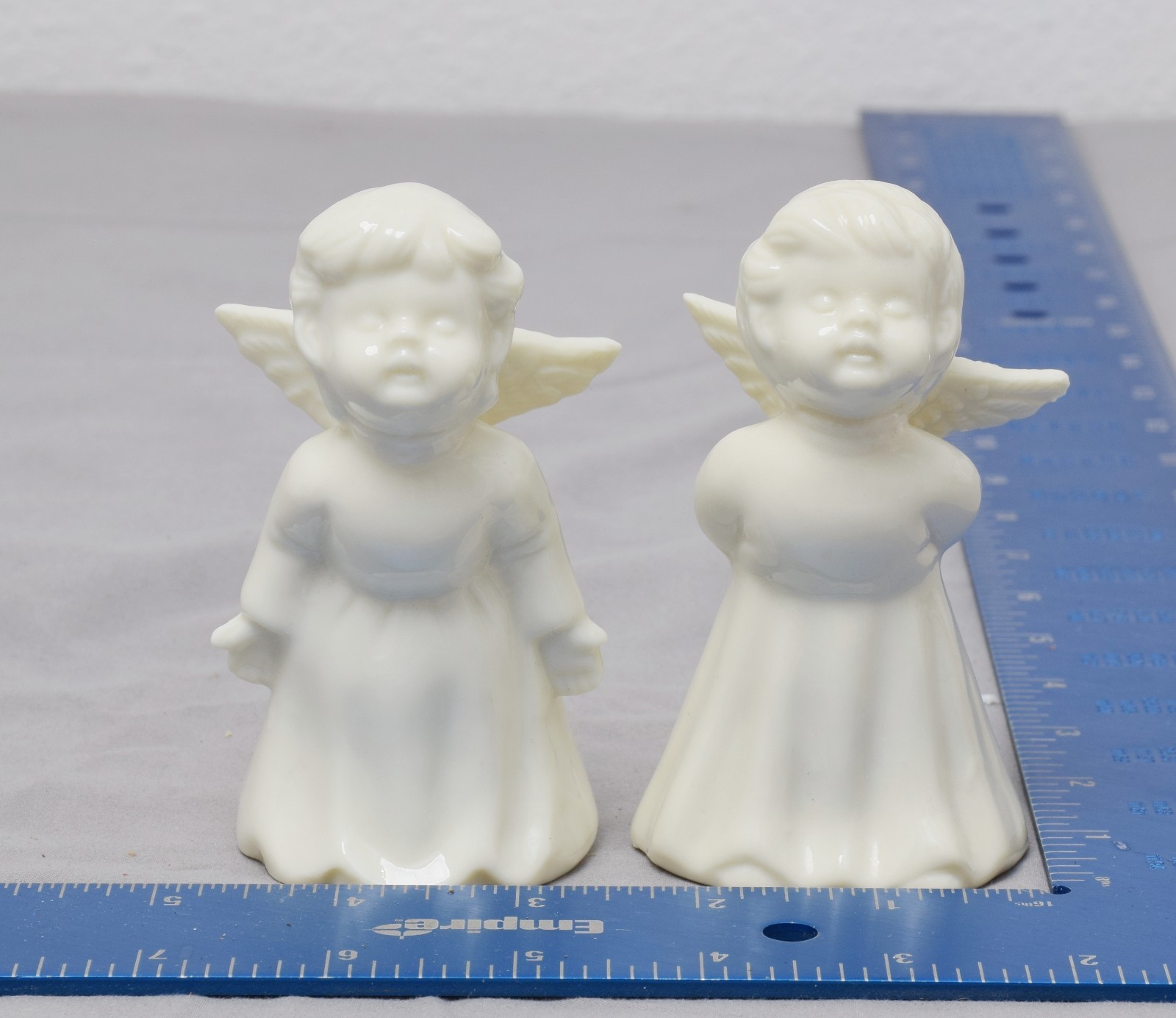 VTG Porcelain Bisque KISSING ANGELS Figurine Pair – Made in China – Cute Poseabl