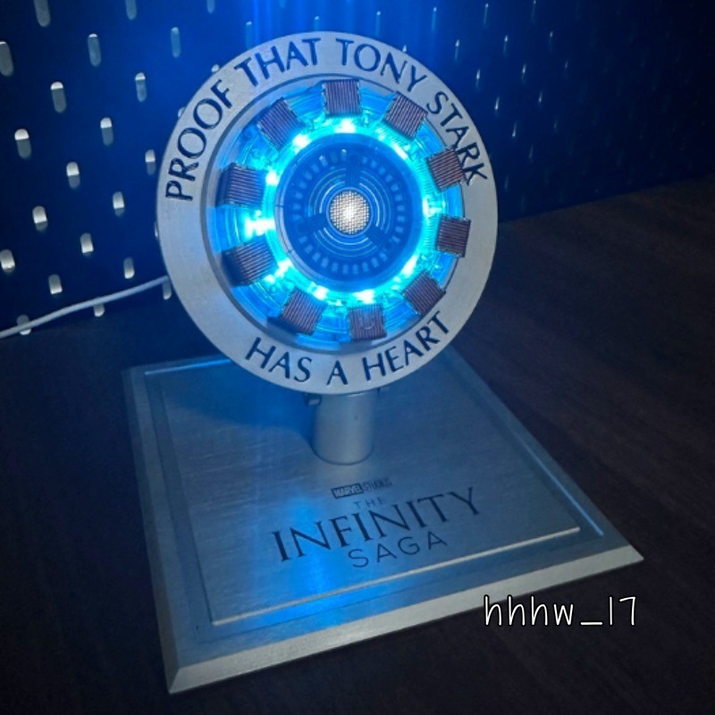 Iron Man 1:1 Arc Reactor Wireless Charger Fast Charging Desktop Ornament Gifts Iron Man 1:1 Arc Reactor Wireless Charger Fast Charging Desktop Ornament Gifts