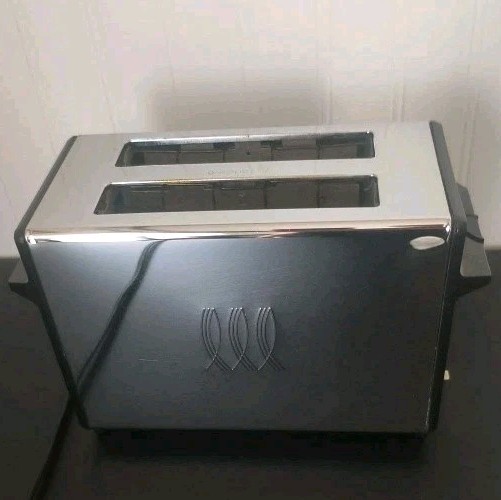 Vtg Toastmaster 2 Slot Toaster Model B700B, Chrome-Plated  Made in USA Works