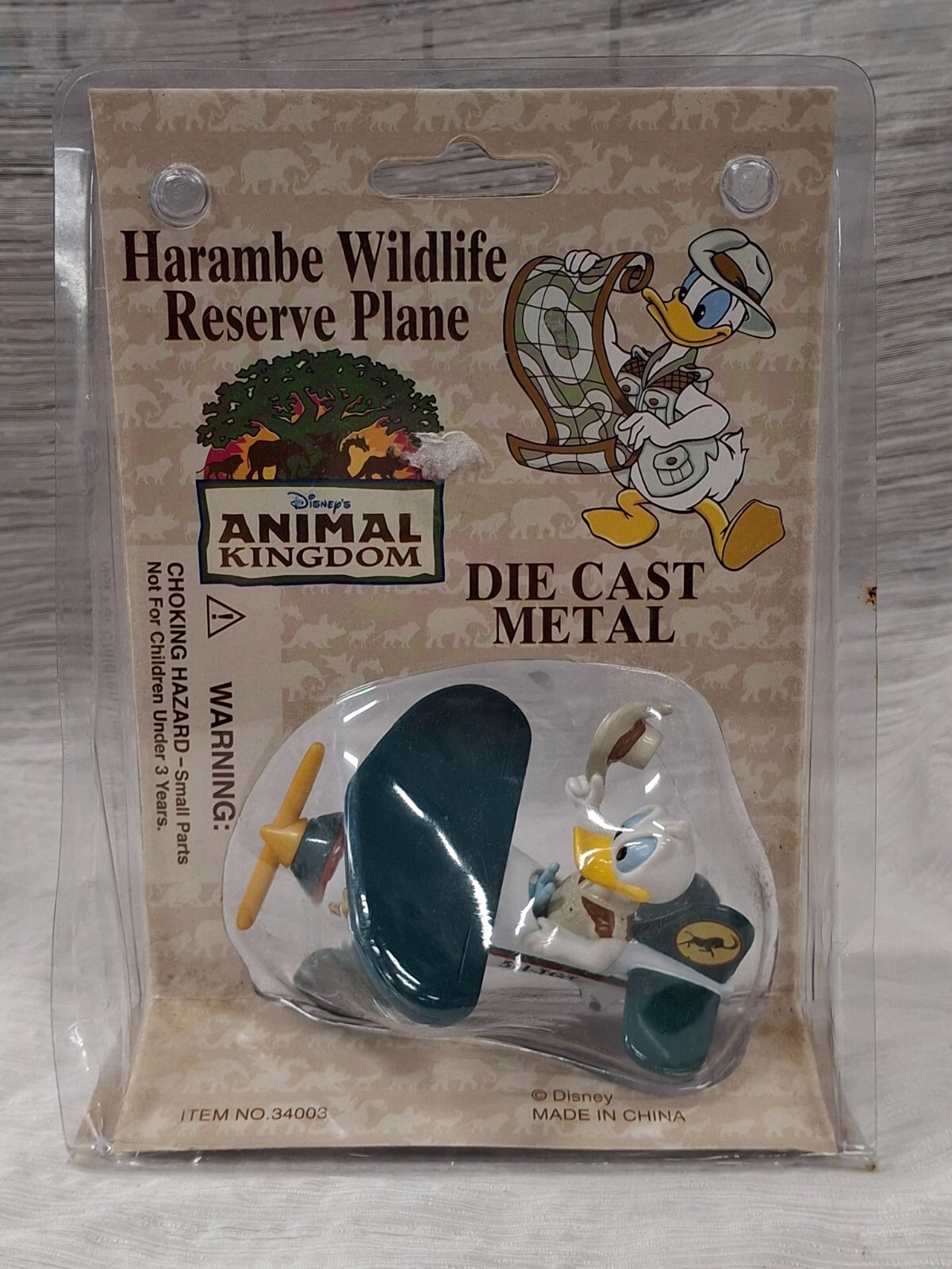 RARE Disney Animal Kingdom Exclusive Harambe Wildlife Reserve Plane Donald Duck