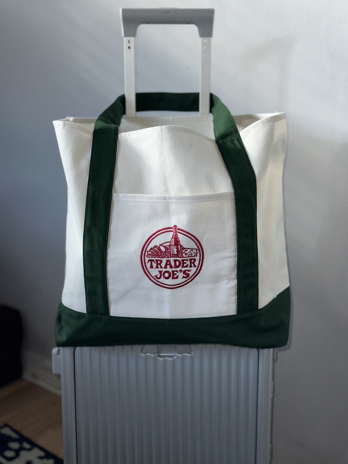 Trader Joe’s Canvas Tote Bag – USA Exclusive | Iconic Design | New w/ Tag