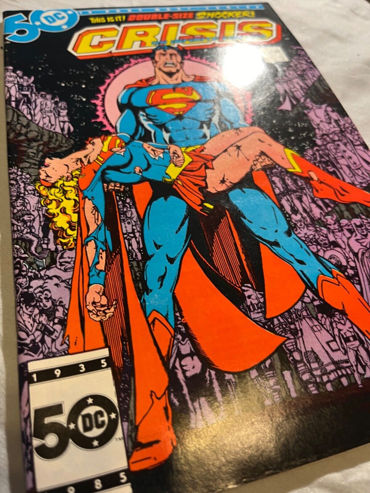 Crisis On Infinite Earths # 7 Newsstand - Death of Supergirl NM- Cond.