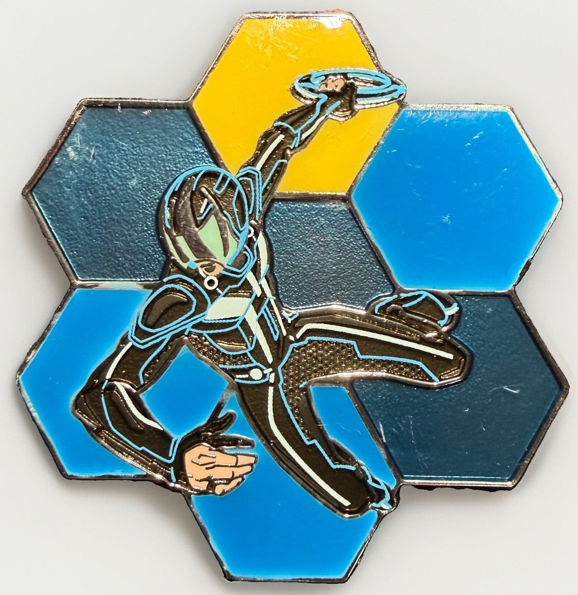 TRON Legacy SAM FLYNN (Jumping) pin. 2010 Disney Mystery LR TRON Legacy SAM FLYNN (Jumping) pin. 2010 Disney Mystery LR