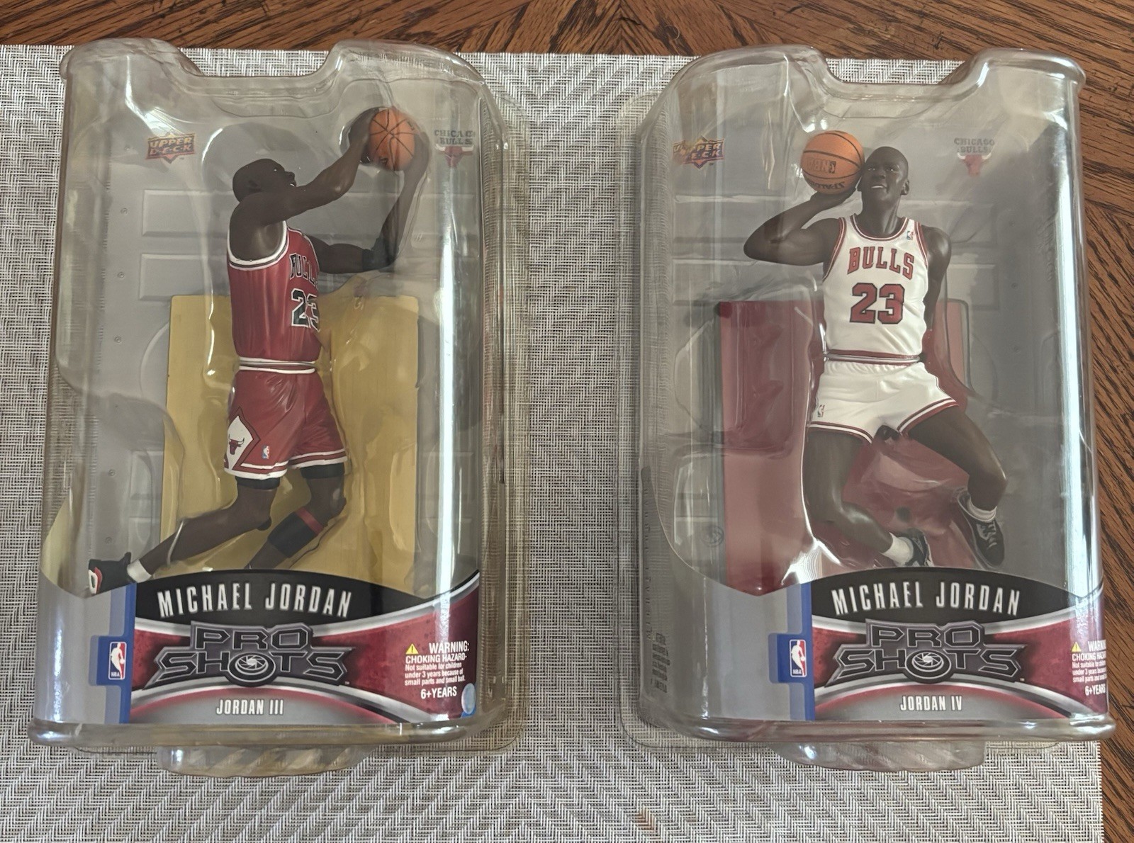 Upper Deck Pro Shots Michael Jordan NBA Basketball Figures 2-Pack Unopened Upper Deck Pro Shots Michael Jordan NBA Basketball Figures 2-Pack Unopened
