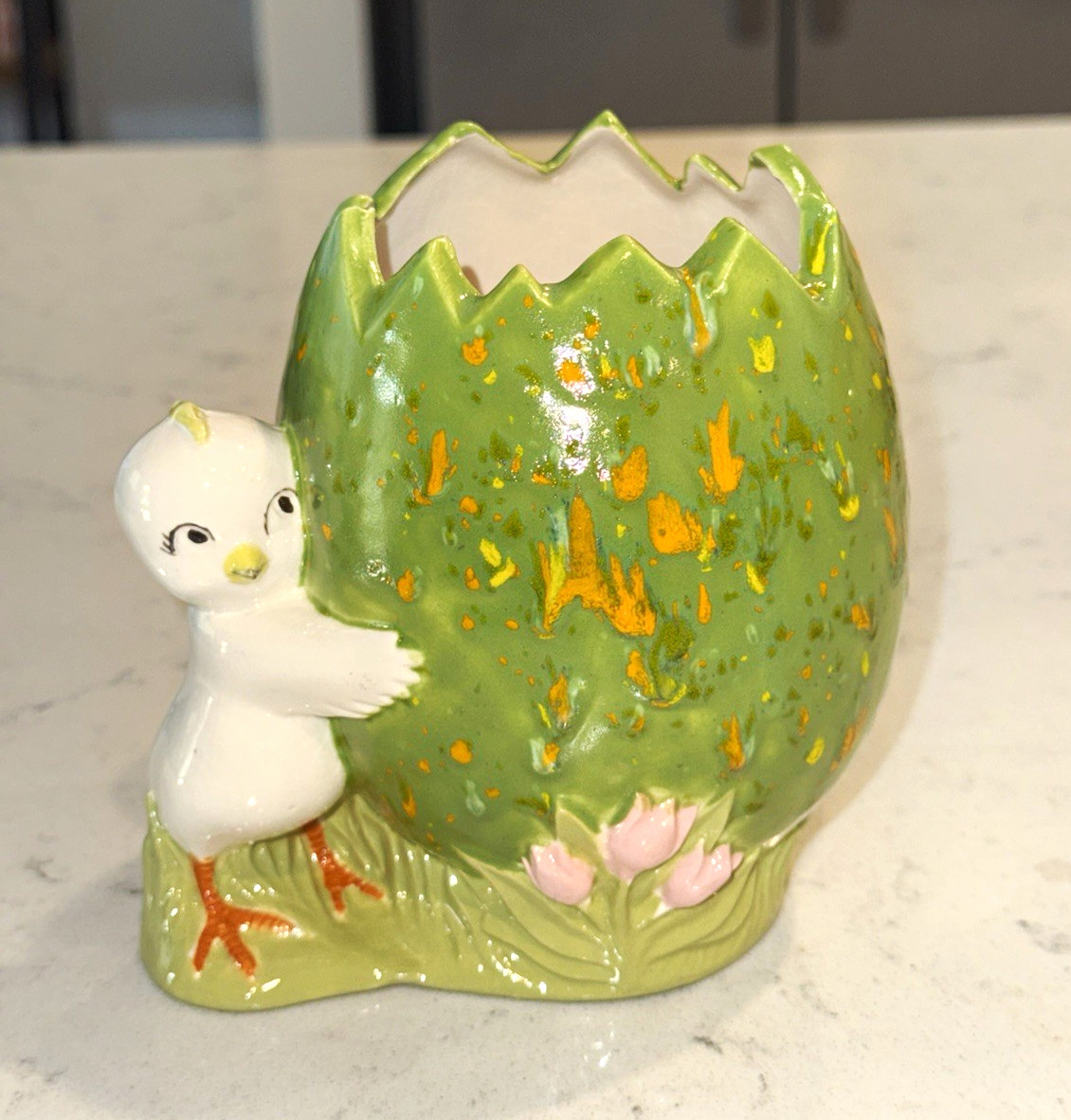 Vintage Ceramic Easter Chick Cracked Egg Planter, Speckled Green Vintage Ceramic Easter Chick Cracked Egg Planter, Speckled Green