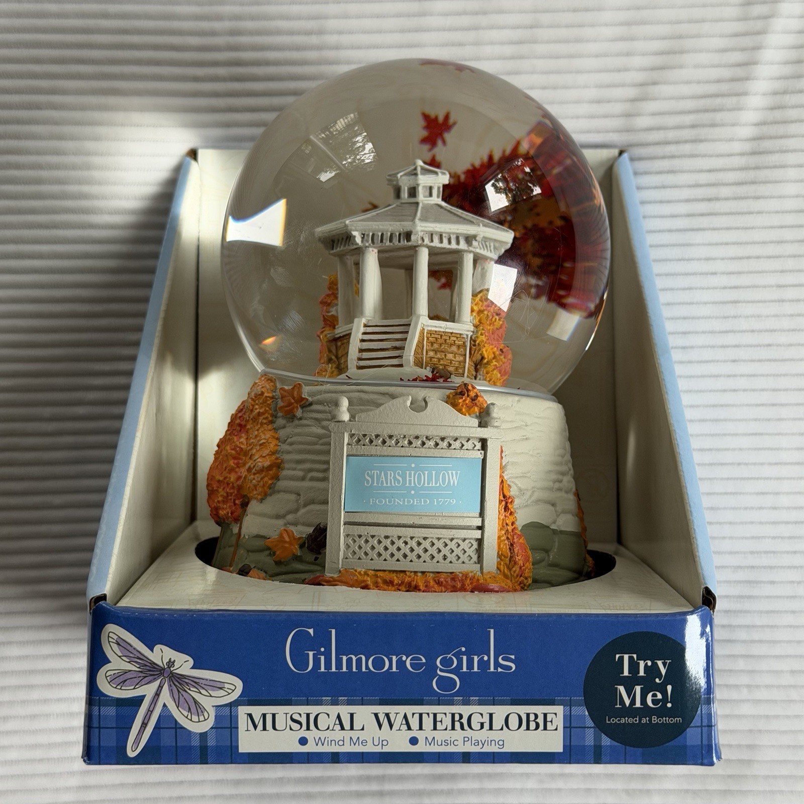 Gilmore Girls Snowglobe Stars Hollow Autumn Festival Fall Gazebo Water Globe Gilmore Girls Snowglobe Stars Hollow Autumn Festival Fall Gazebo Water Globe