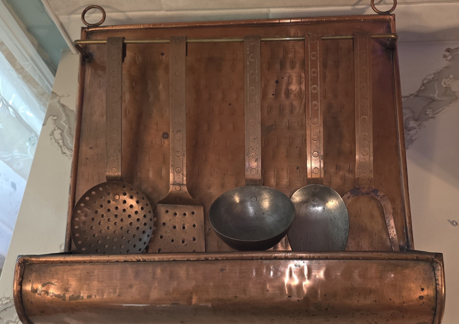 Ultra Rare Perenz Italian Hammered Copper 5 Pc Utensil Set With Copper Rack Ultra Rare Perenz Italian Hammered Copper 5 Pc Utensil Set With Copper Rack