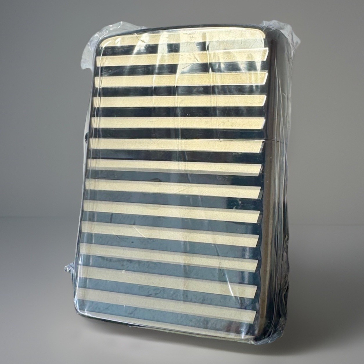 Zippo Armor Lighter 28639 Engine Turned Black Ice PVD Horizontal Horizon B 2009 Zippo Armor Lighter 28639 Engine Turned Black Ice PVD Horizontal Horizon B 2009