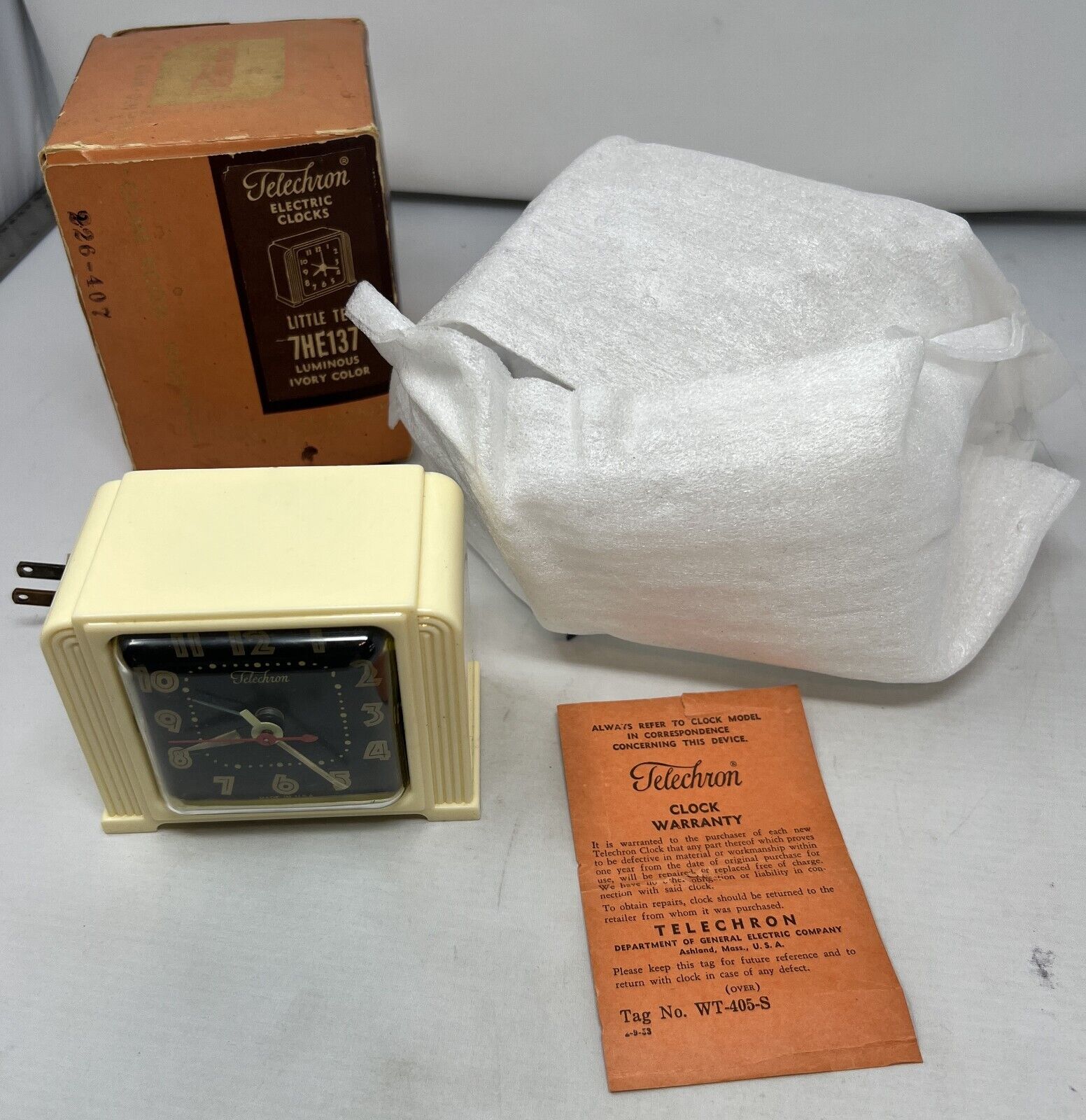Telechron Little Tel Clock mod. #7HE137, Original Box & Warranty Card/Keeps Time