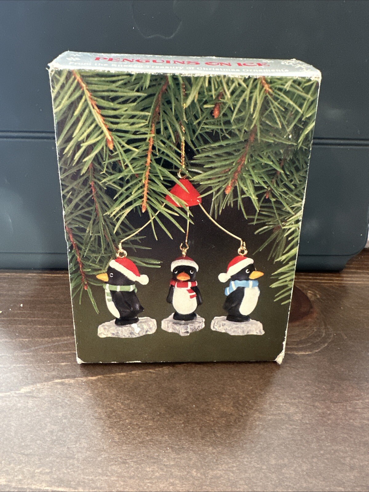 Vintage ENESCO 1984 PENGUINS ON ICE Christmas Tree Ornament (EUC)