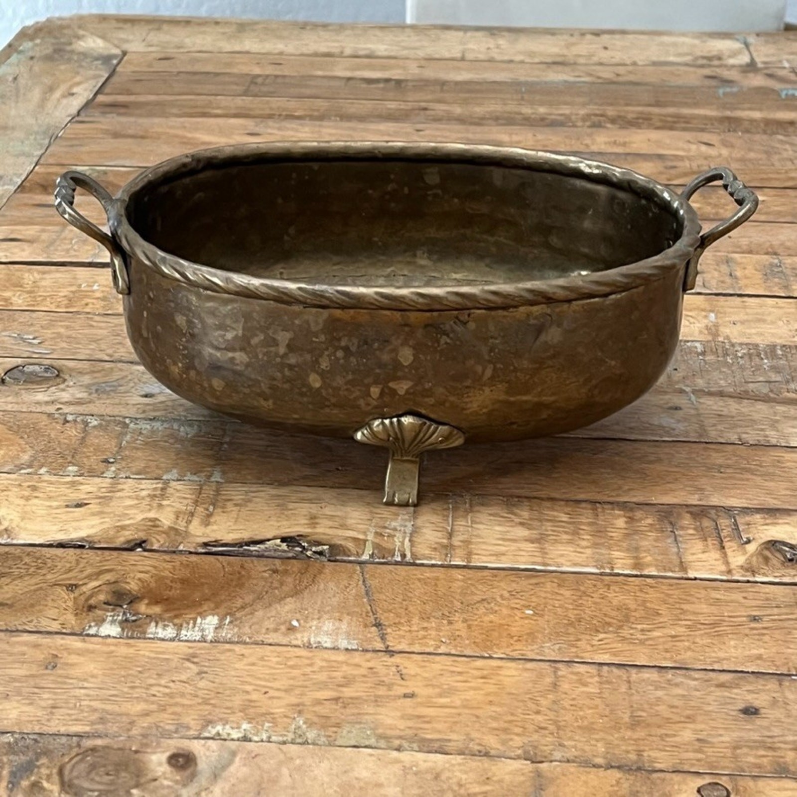 Vintage Brass Hammered Metal Footed Planter w/ Side Handles Rope-Style Trim Vintage Brass Hammered Metal Footed Planter w/ Side Handles Rope-Style Trim