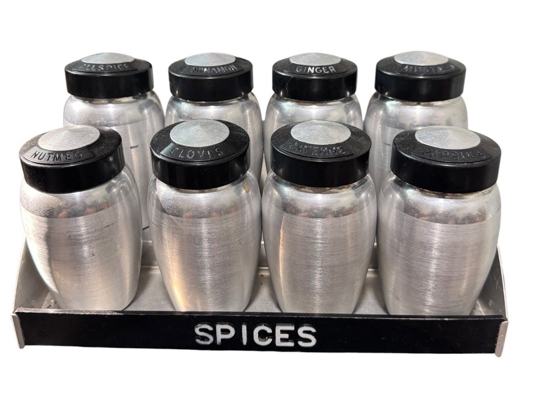 VINTAGE ATOMIC KROMEX SPICE SHAKER SET SPUN ALUMINUM 8-PIECE SET W/HANGABLE RACK VINTAGE ATOMIC KROMEX SPICE SHAKER SET SPUN ALUMINUM 8-PIECE SET W/HANGABLE RACK