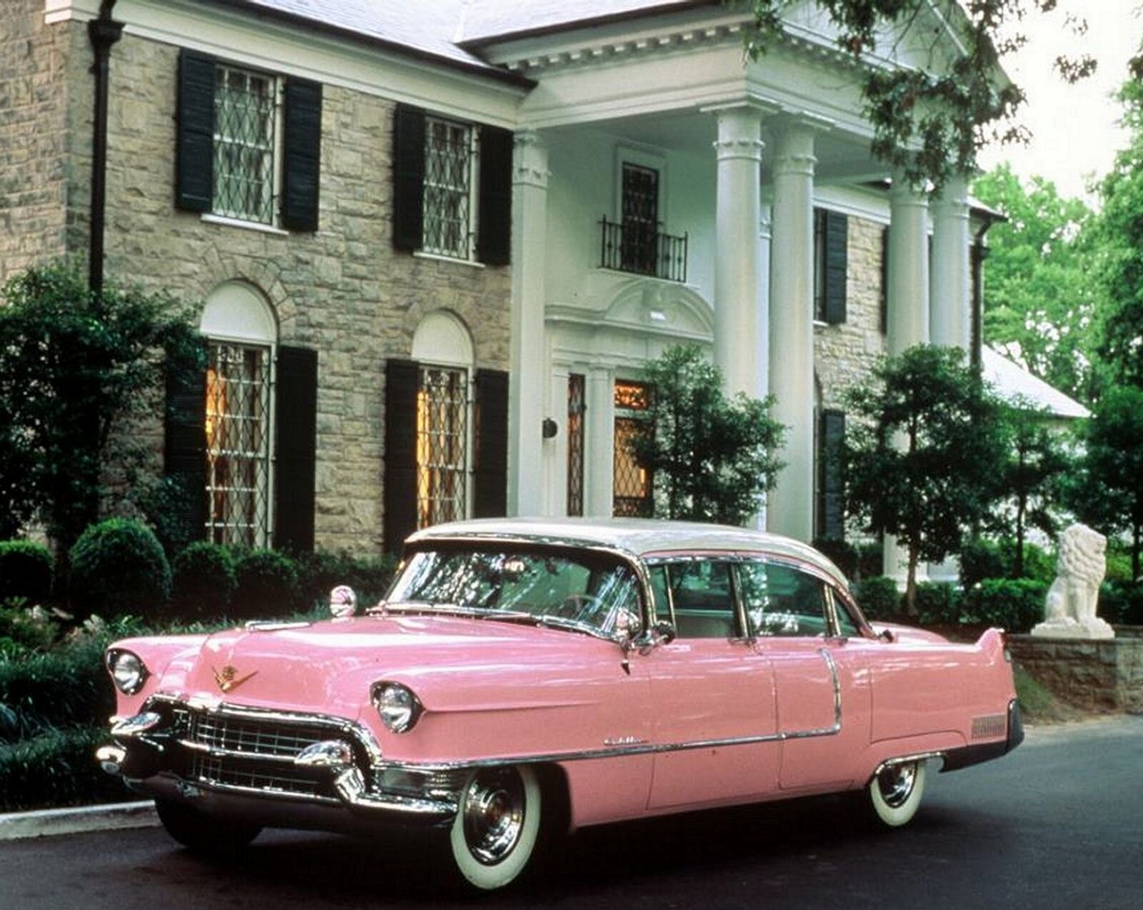 ELVIS PRESLEY'S Pink Cadillac in Front of GRACELAND Photo (206-A)