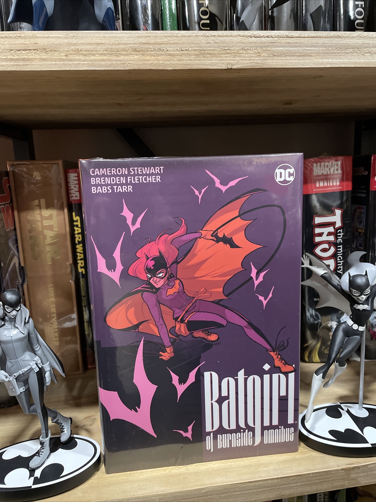 Batgirl of Burnside Omnibus by Brenden Fletcher and Cameron Stewart Sealed New🔥 Batgirl of Burnside Omnibus by Brenden Fletcher and Cameron Stewart Sealed New🔥