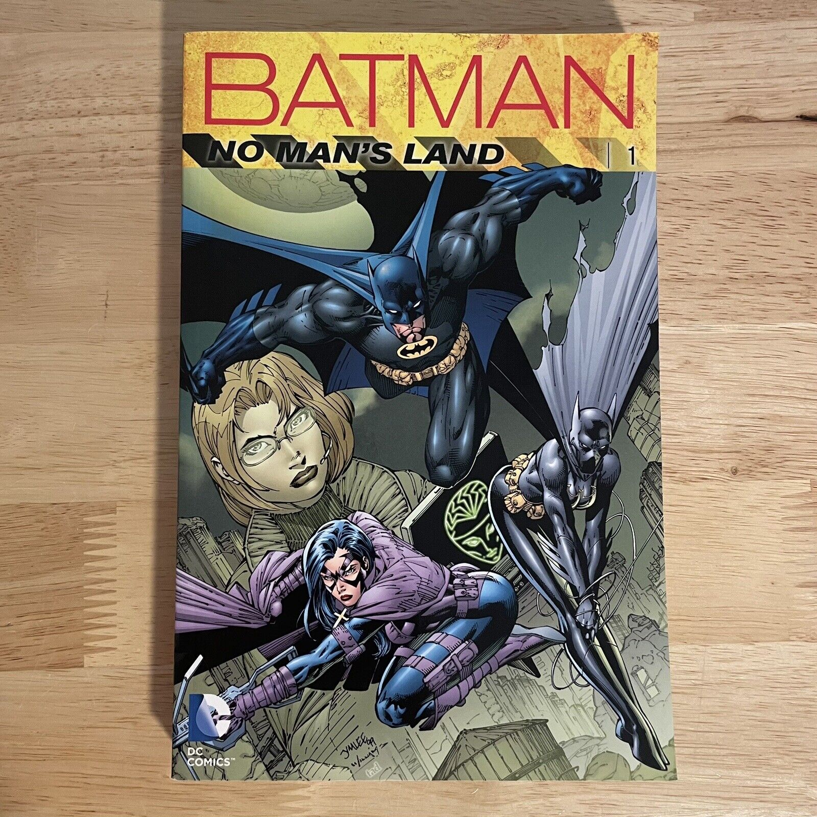 Batman: No Man's Land, Vol. 1 by Various DC Comics GREAT CONDITION 