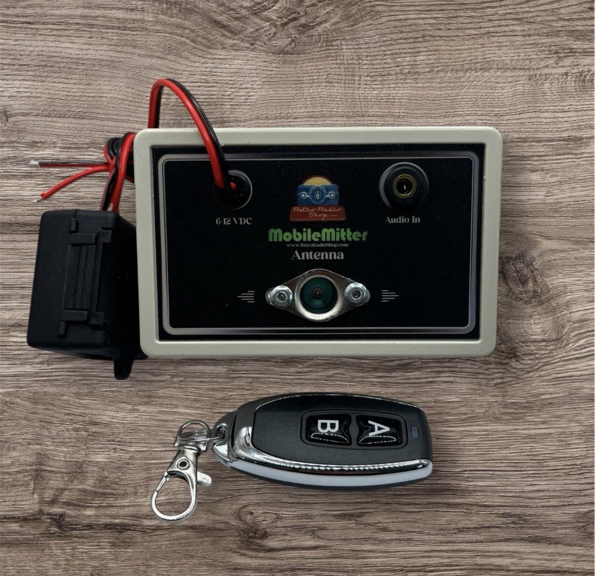 Car AM Transmitter/FM To AM Converter For Antique Vintage Retro Vehicle Radios Car AM Transmitter/FM To AM Converter For Antique Vintage Retro Vehicle Radios