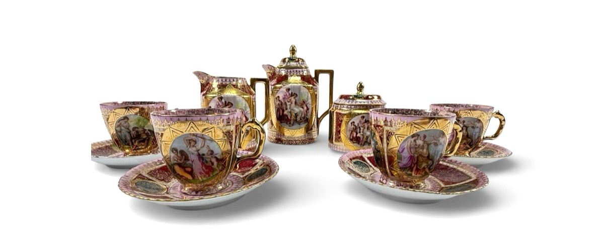 ANTIQUE ROYAL VIENNA BEEHIVE Austrian Porcelain "Tête-à-Tête" Tea service for 4 ANTIQUE ROYAL VIENNA BEEHIVE Austrian Porcelain "Tête-à-Tête" Tea service for 4