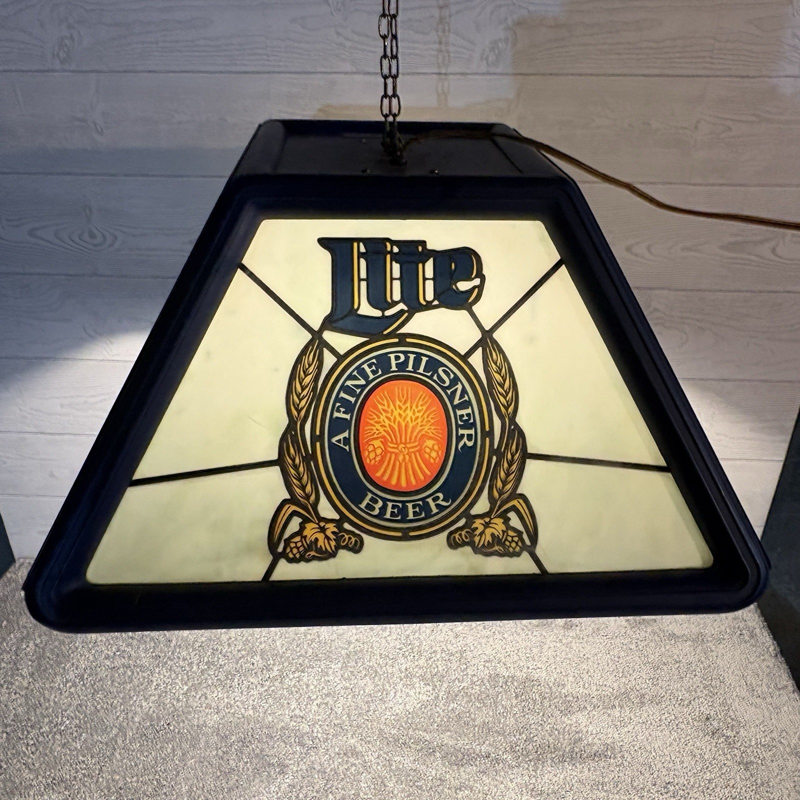 Vintage 1985 Miller Lite Beer Hanging Pool Table Bar Light A Fine Pilsner