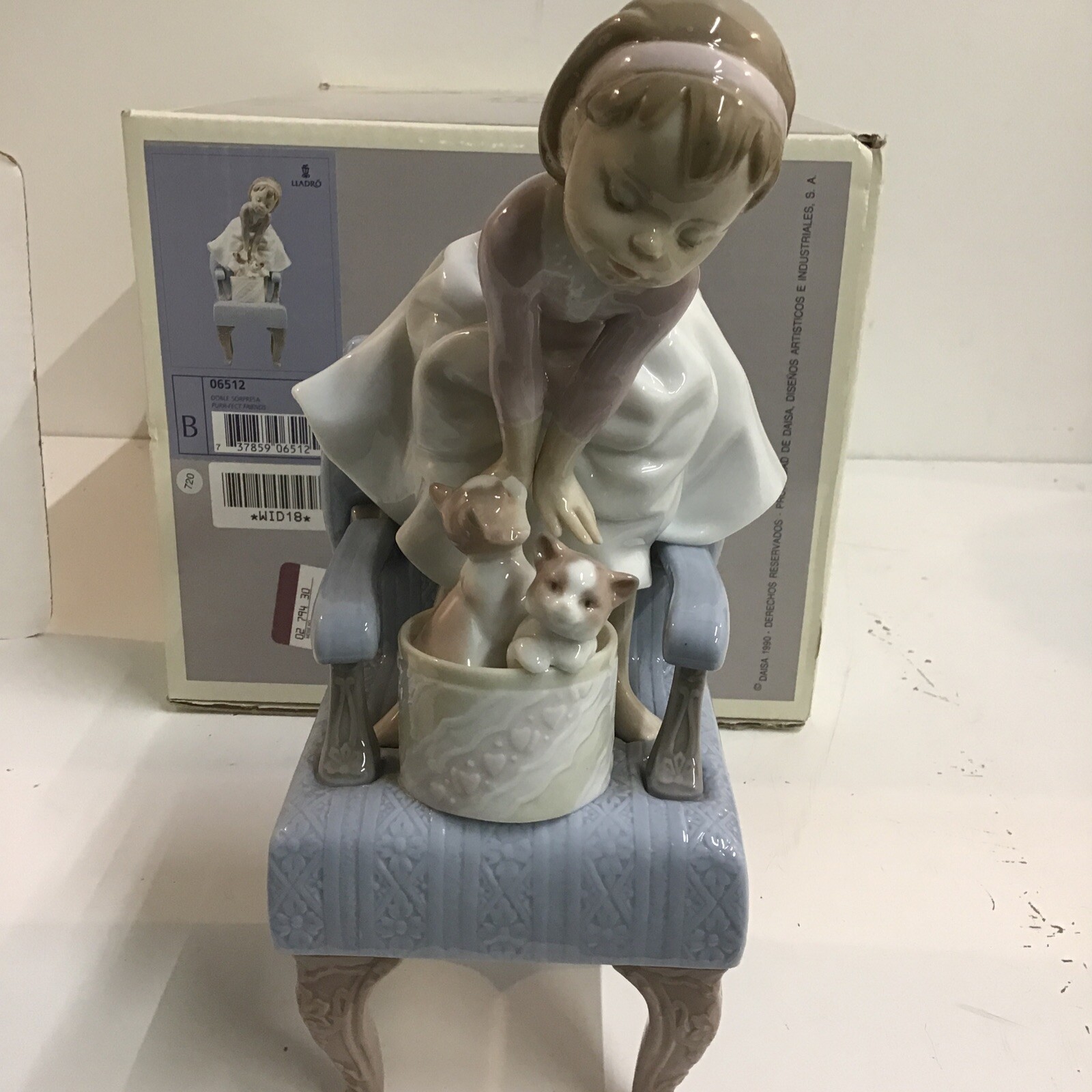 Lladro 6512 Glazed Porcelain Purr-Fect Companions Original Box/ Mint Condition Lladro 6512 Glazed Porcelain Purr-Fect Companions Original Box/ Mint Condition