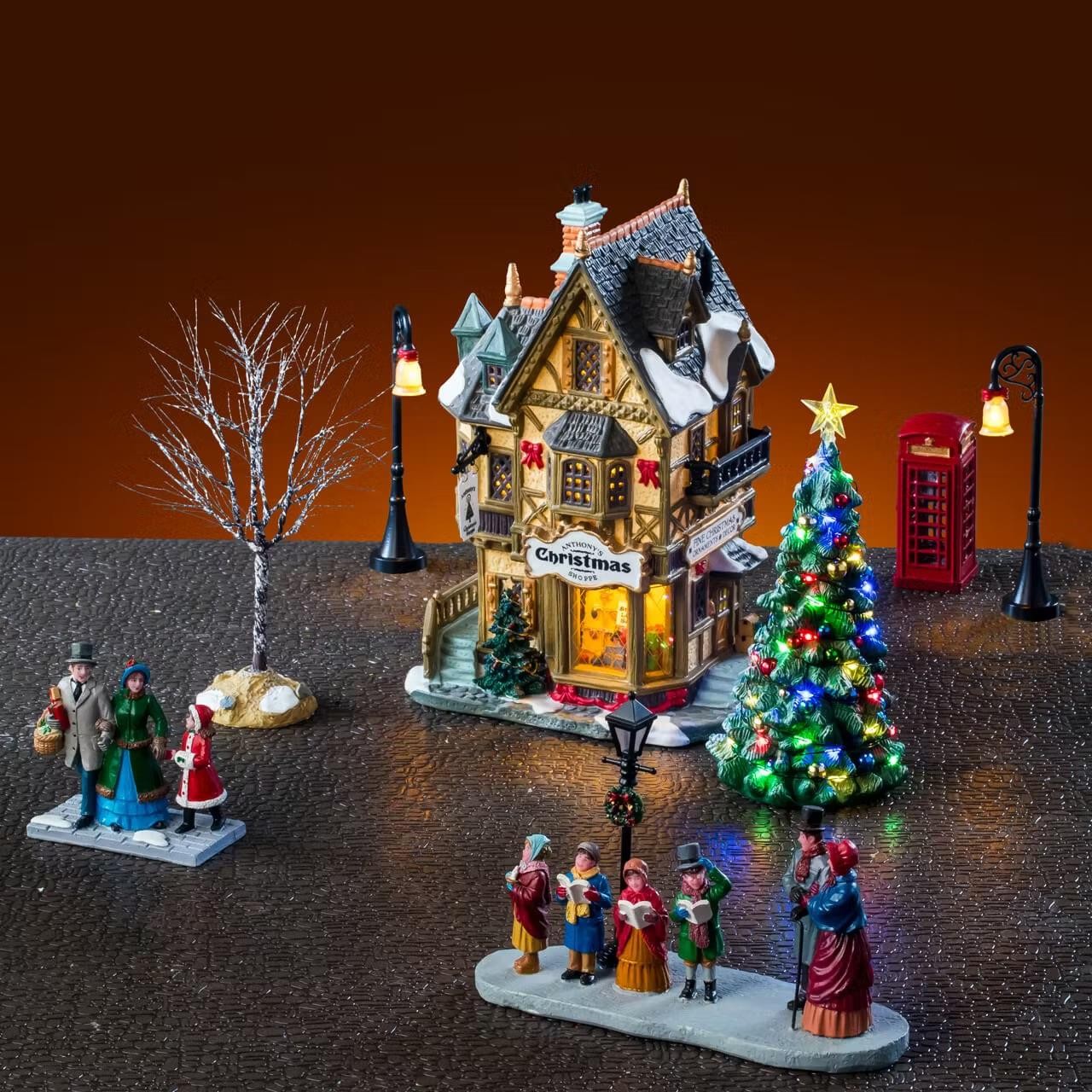 Lemax Caddington Village Tannenbaum Christmas Shoppe Set 56678 Lemax Caddington Village Tannenbaum Christmas Shoppe Set 56678