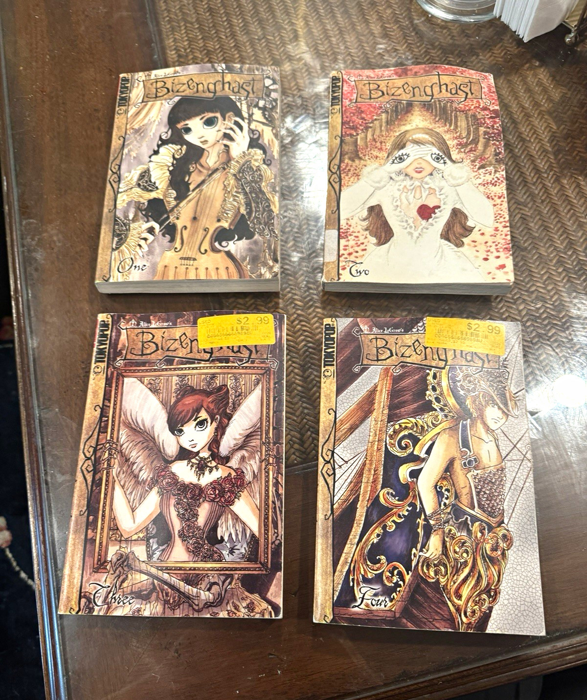 Bizenghast Vol. 1-4 Comic Book Lot Trade Paperback Manga Set TOKYOPOP Bizenghast Vol. 1-4 Comic Book Lot Trade Paperback Manga Set TOKYOPOP