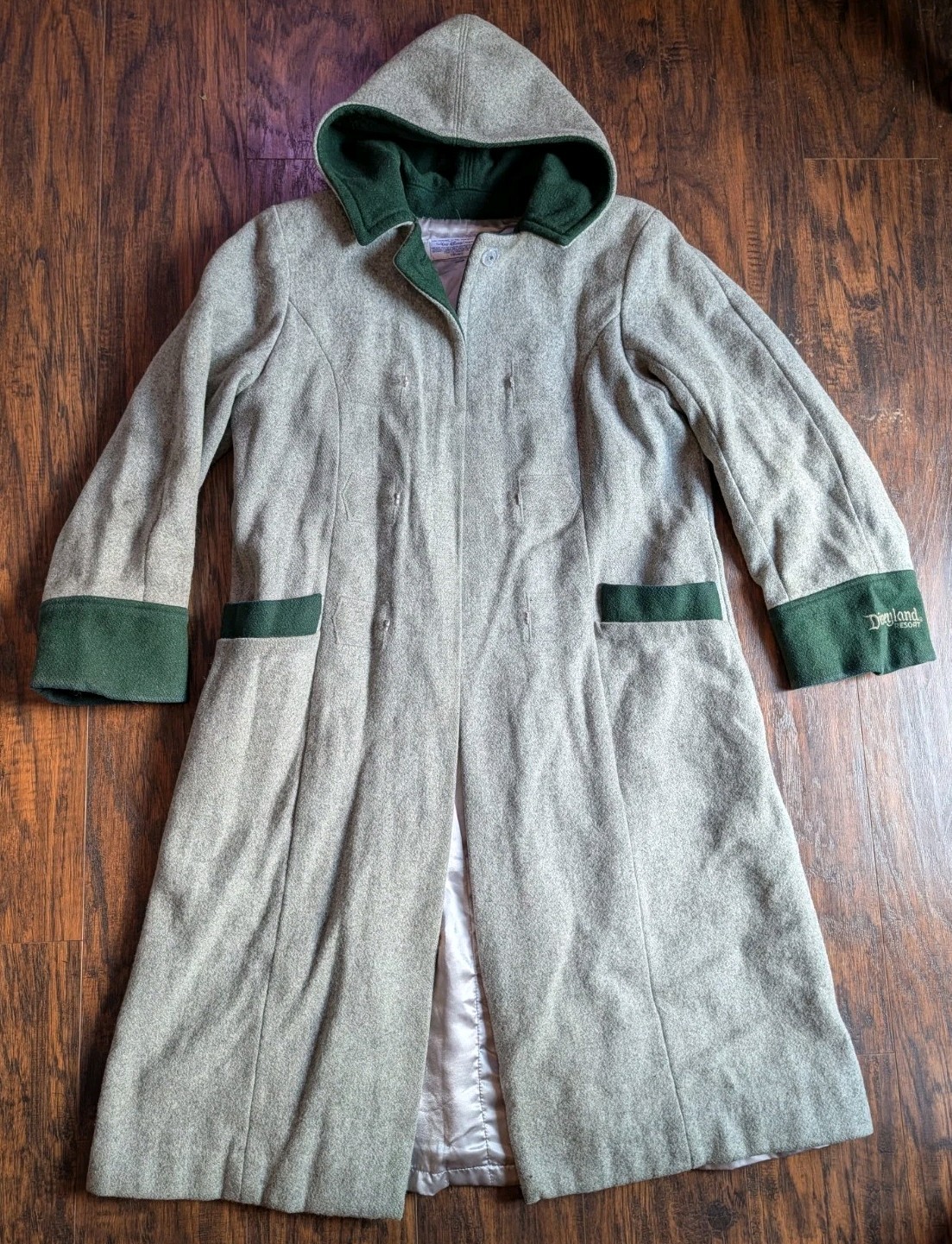 Disneyland Resort Fantasyland Cast Member Vtg Wool Toggle Hooded Coat, Womens S Disneyland Resort Fantasyland Cast Member Vtg Wool Toggle Hooded Coat, Womens S