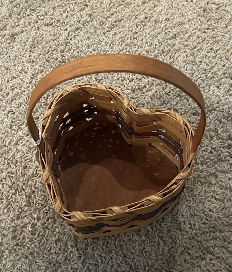 Vtg 1999 Swartzentruber Amish Heart Basket by Sam & Emma, Handwoven Split Maple Vtg 1999 Swartzentruber Amish Heart Basket by Sam & Emma, Handwoven Split Maple