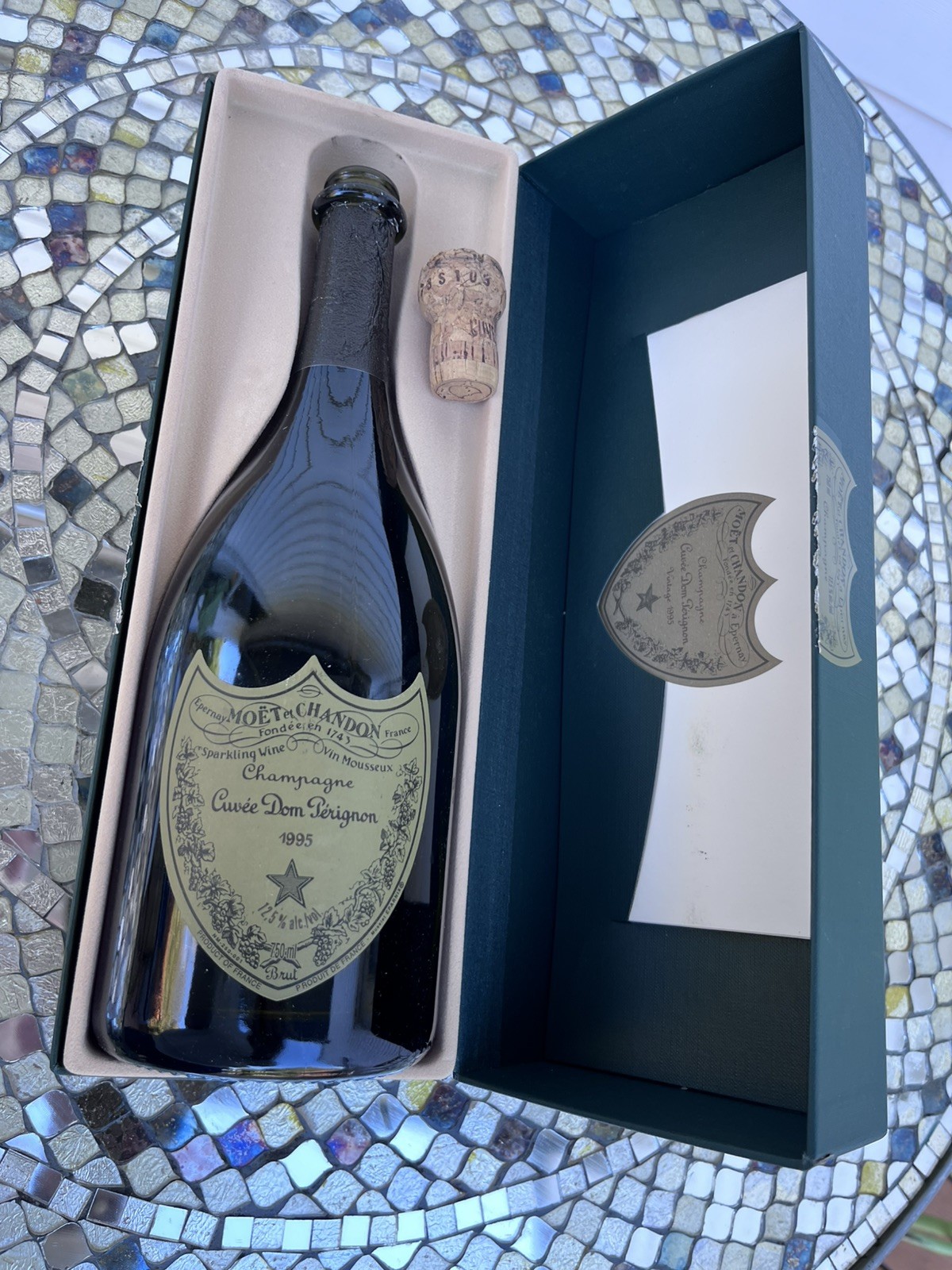 Dom Perignon Vintage BOTTLE With Box 1995 very clean exc condition w papers Dom Perignon Vintage BOTTLE With Box 1995 very clean exc condition w papers