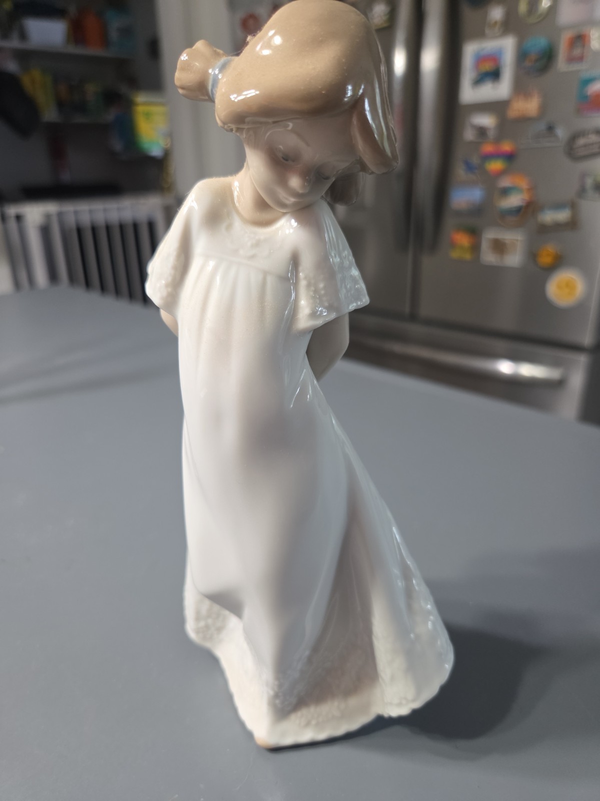 Nao By LLADRO SO SHY PORCELAIN GIRL FIGURINE #1109 VINTAGE SPAIN - No Box Nao By LLADRO SO SHY PORCELAIN GIRL FIGURINE #1109 VINTAGE SPAIN - No Box