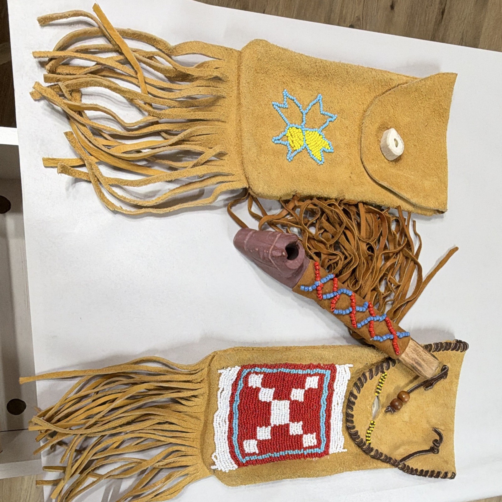 Native American Style Beaded Pipe Bag Suede Fringe Pouch Catlinite Peace Pipe