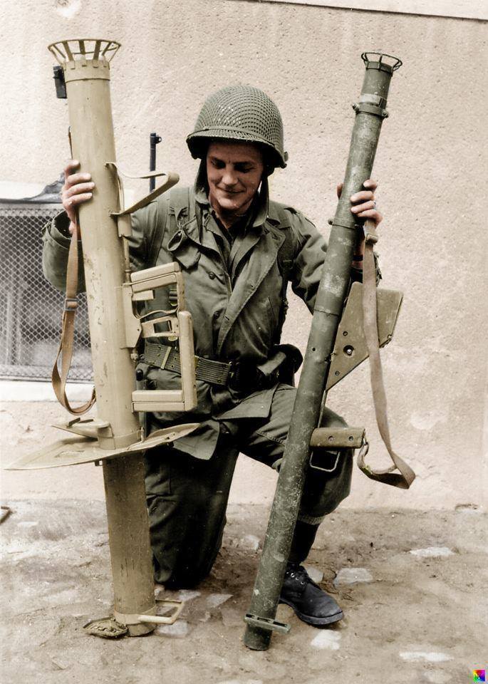 COLOR WWII Photo US Soldier with Panzerschreck   WW2 B&W World War Two / 2188