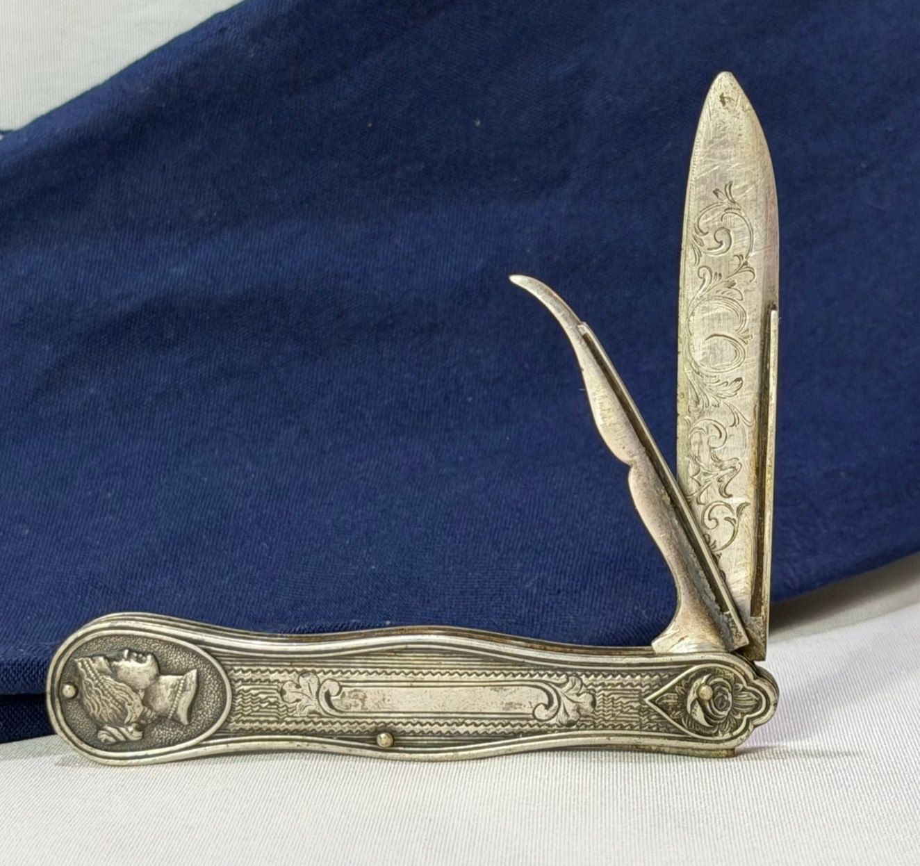 Antique Victorian Ladies' Knife Folding Fruit Knife Seed/Nut Pick Etched Blade Antique Victorian Ladies' Knife Folding Fruit Knife Seed/Nut Pick Etched Blade