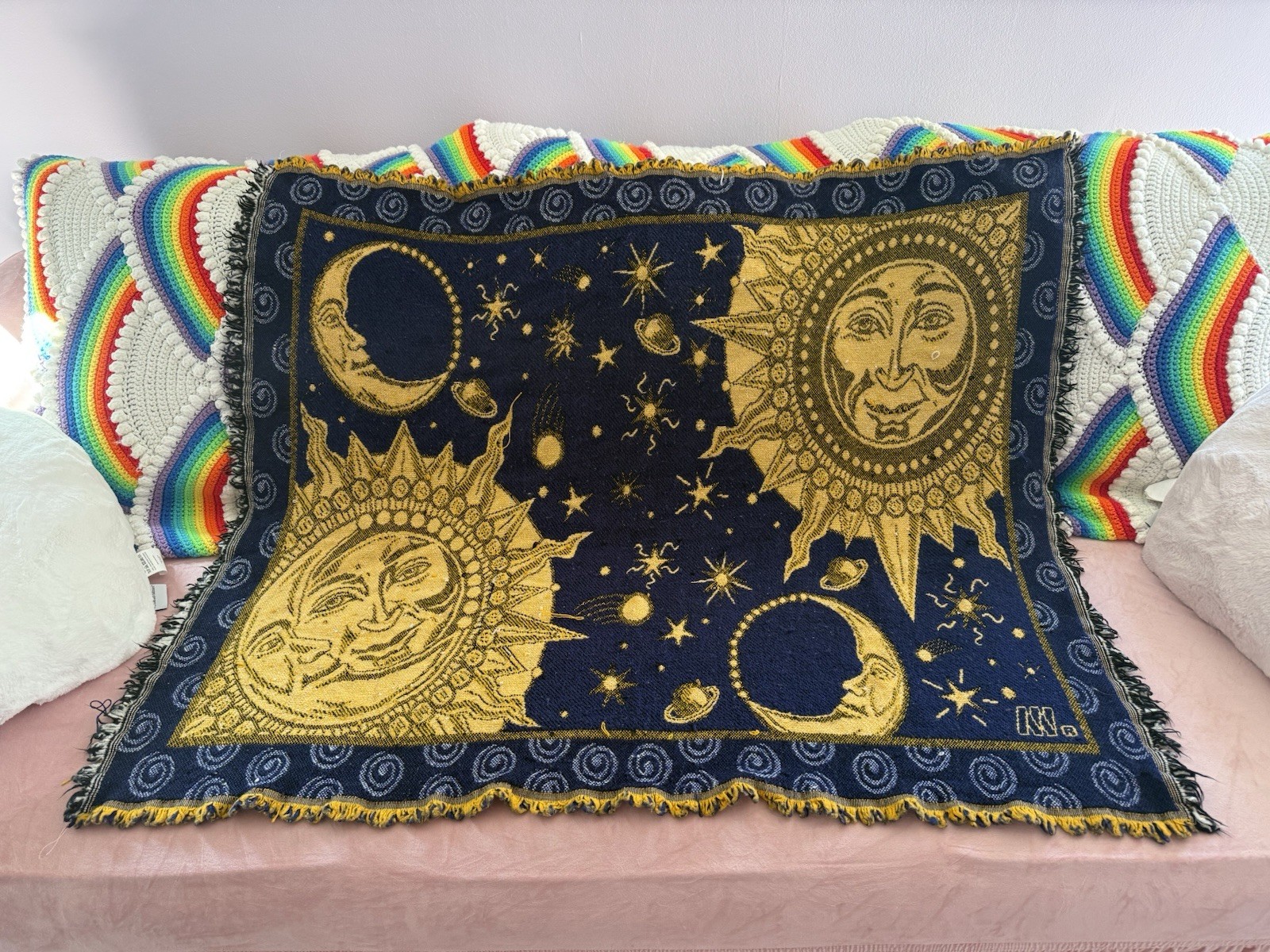 VTG 90’s Celestial Sun Moon Horizontal Throw Blanket Northwest Company VTG 90’s Celestial Sun Moon Horizontal Throw Blanket Northwest Company