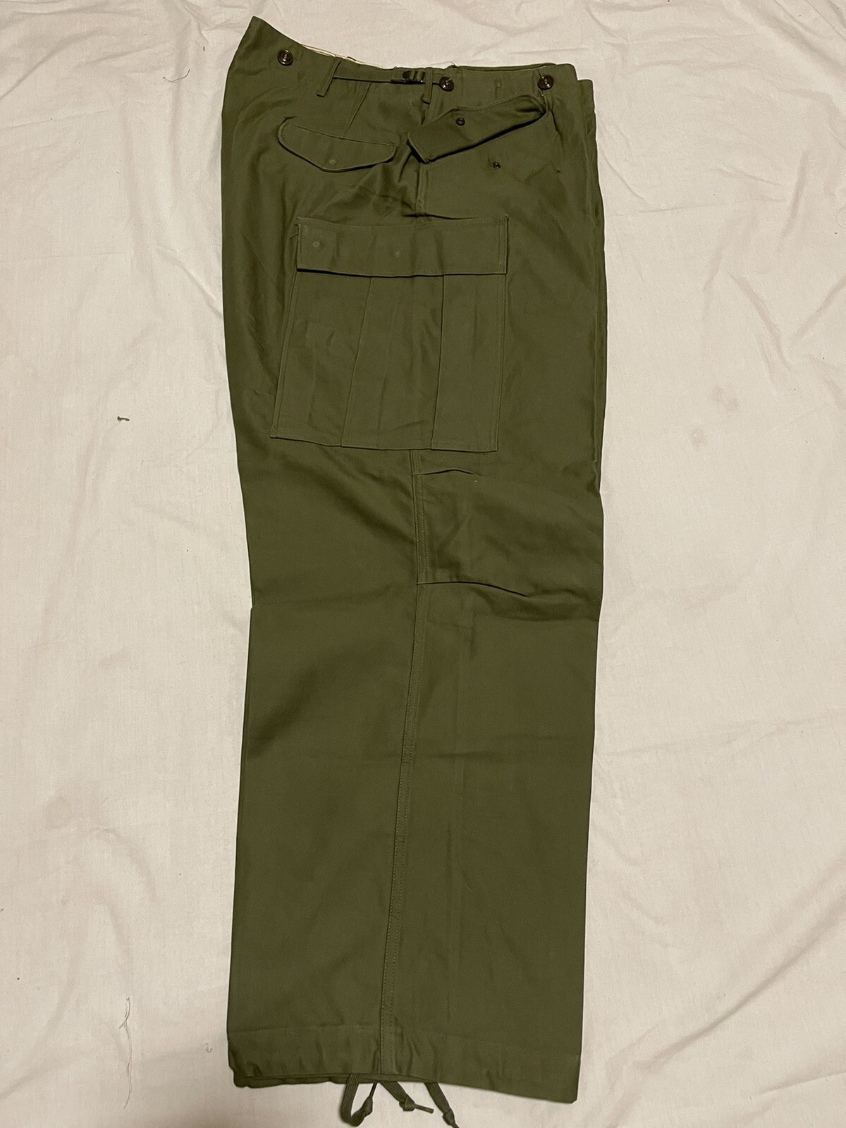 Genuine US GI vintage 1951 OD Field pants/ trousers new Lg.Reg. Genuine US GI vintage 1951 OD Field pants/ trousers new Lg.Reg.