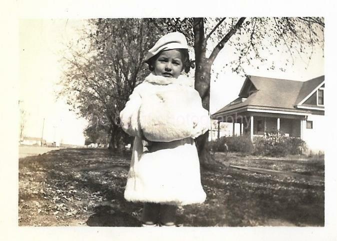 Found ANTIQUE PHOTO bw LITTLE GIRL WITH A MUFF 1930's Snapshot VINTAGE 111 16 C