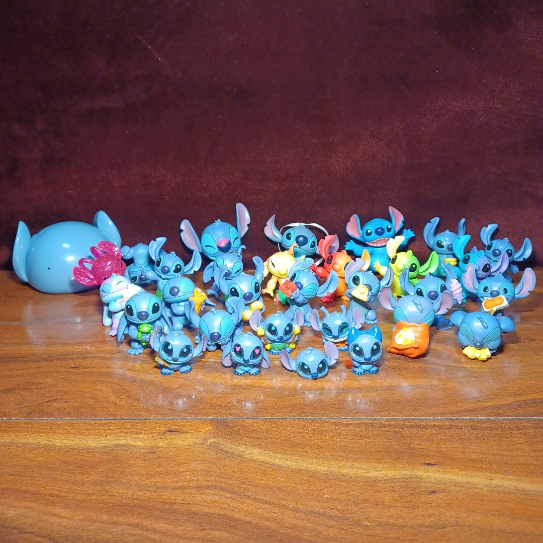Group Lot Of 30 Disney Stitch Out Of This World Mini Figures