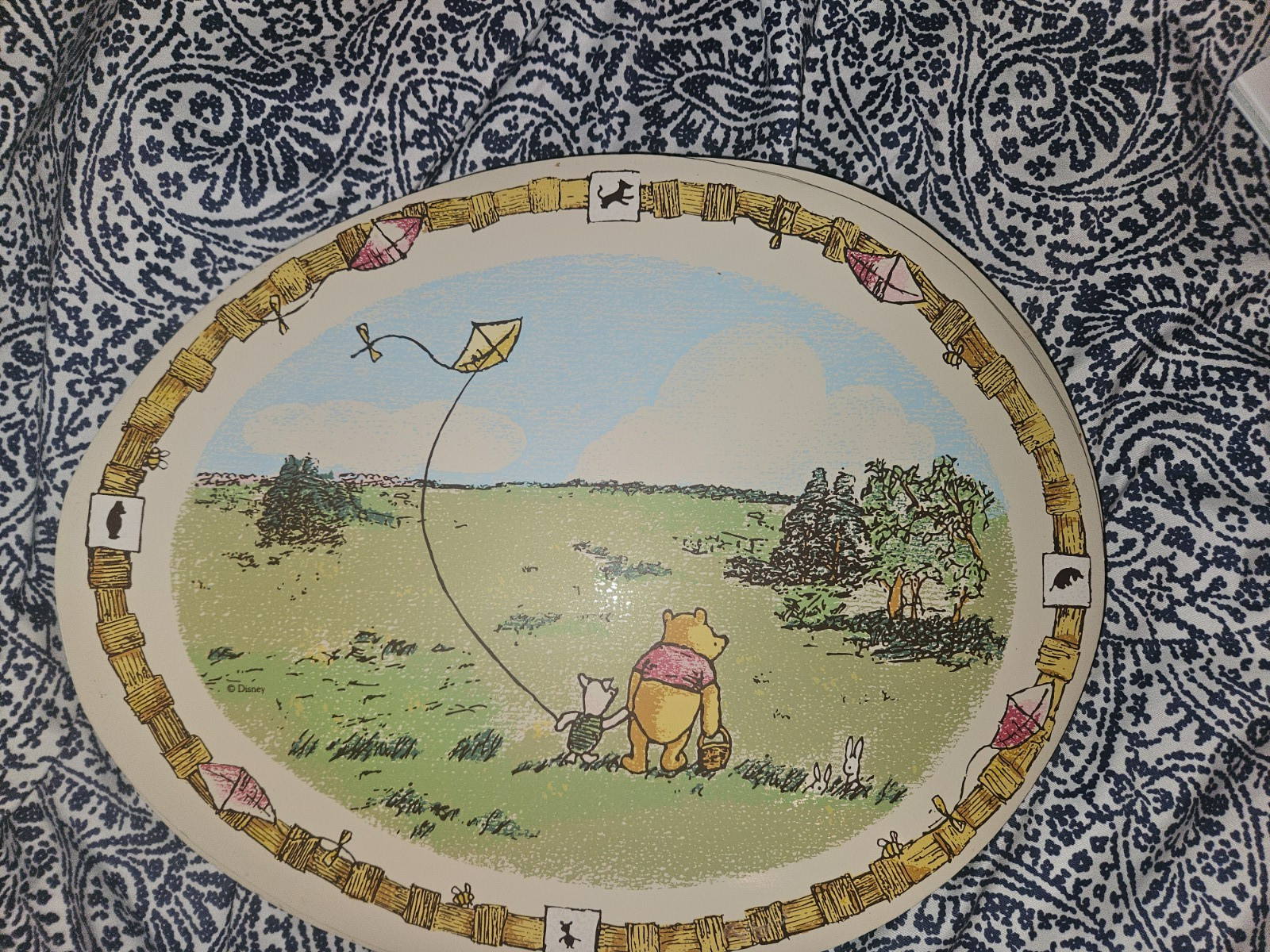 Set Of 12 Vintage Winnie The Pooh And Piglet flying kite country scene 15 x 10
