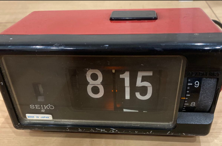 Vintage SEIKO DP690T Flip Desk Clock Red Retro Japan Junk Repair Project