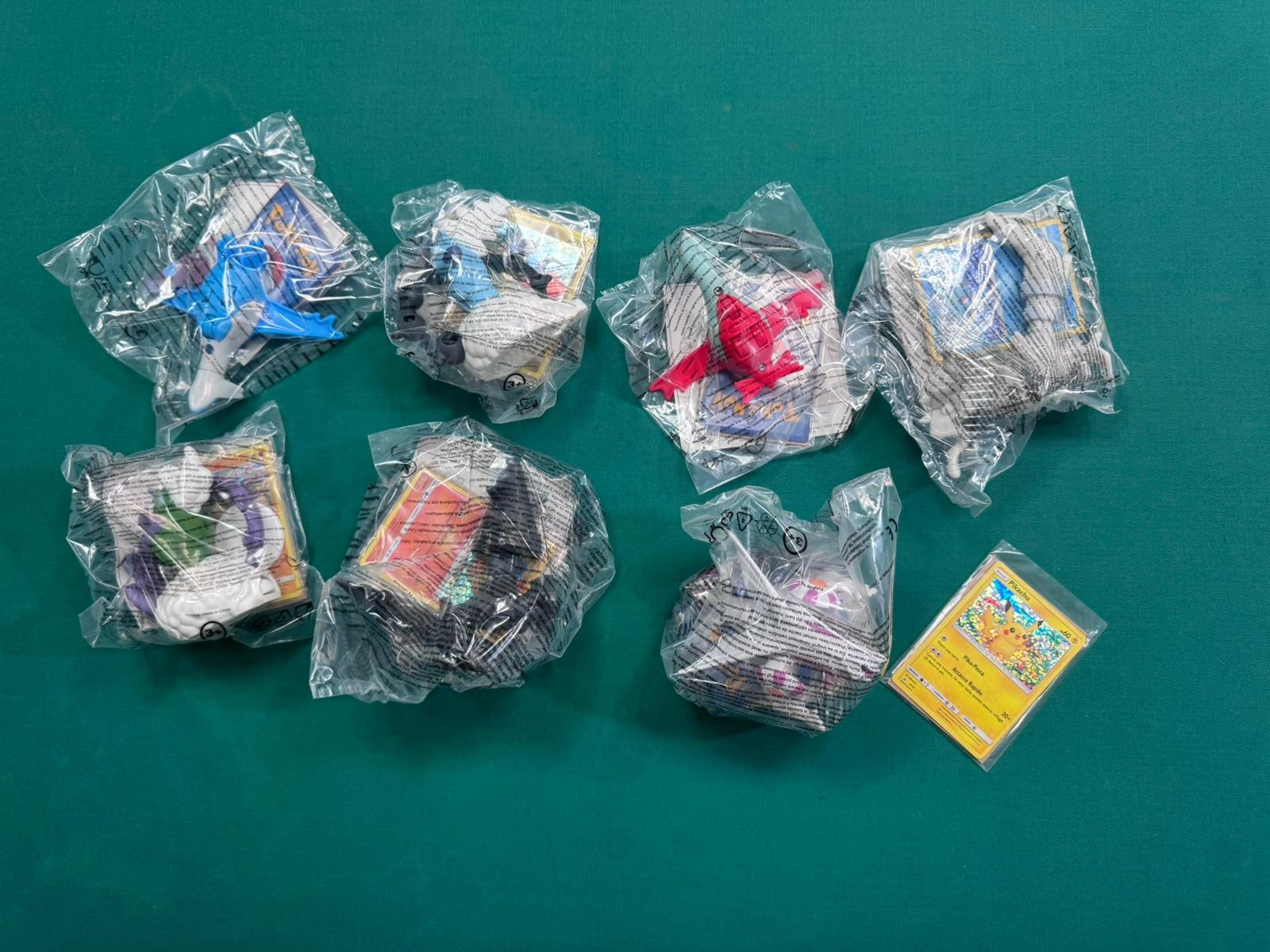 2018 McDonald's Legendary Pokemon Happy Meal happy meal SEALED ita NIB 2018 McDonald's Legendary Pokemon Happy Meal happy meal SEALED ita NIB